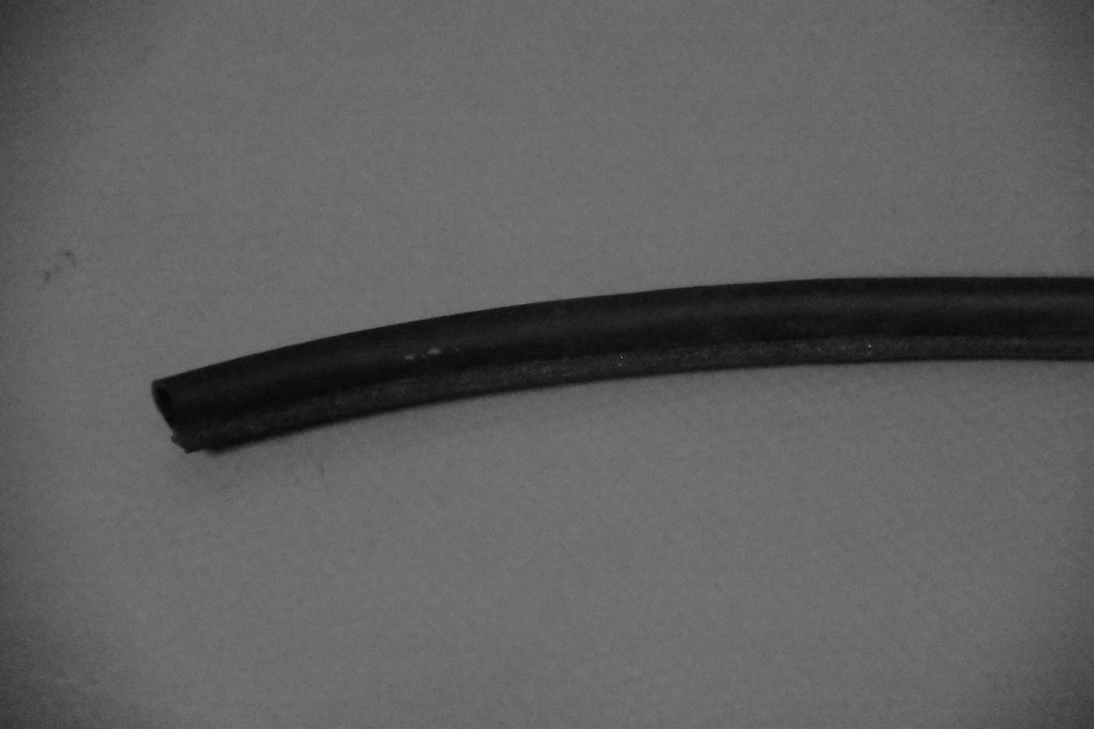 SILL RUBBER (PER FT) - Image 2