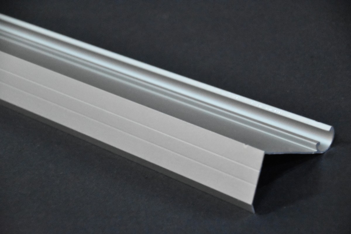 AWNING FLASHING FEMALE