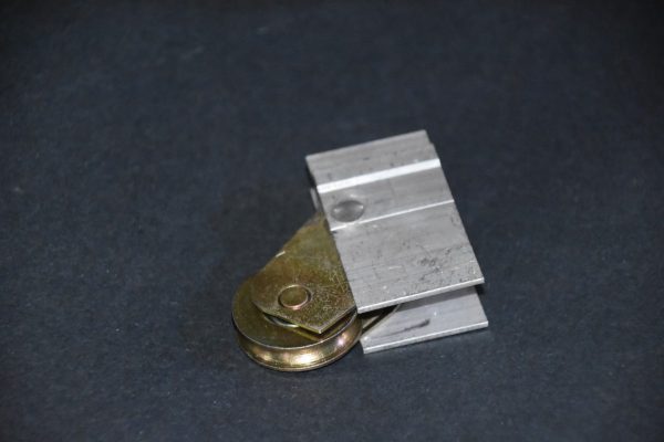 SLIDING SINGLE WHEEL