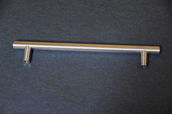 CUPBOARD HANDLE 7"