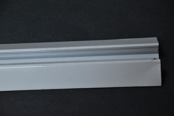 RETRACTABLE TRACK ( BLACK) PER FT.