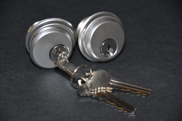 ENTRANCE DOOR CYLINDER