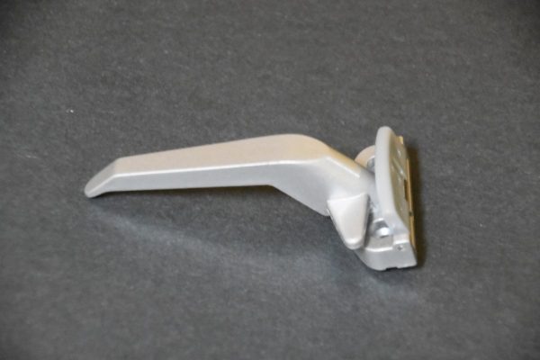 CAM HANDLE GREY (RH)