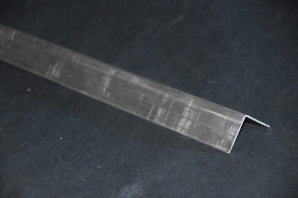 1" SPEAKER BOX ANGLE MILL FINISH 21 FT