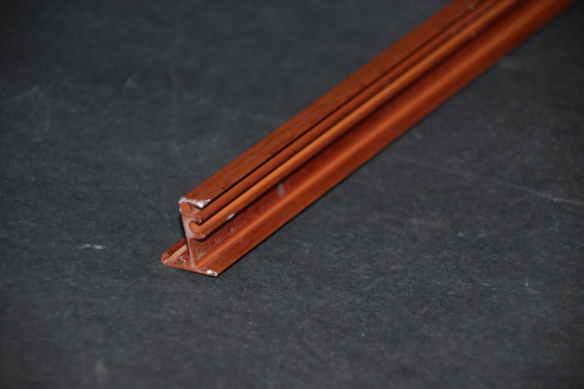 LOUVRE SILL (PER FT)