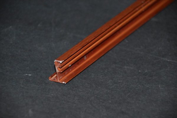 LOUVRE SILL (WHITE) PER FT