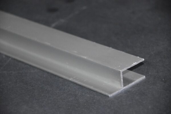 PLY WOOD CHANNEL WHITE